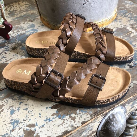 NEW Mata Broadwalk Slides NWT - Picture 2 of 13